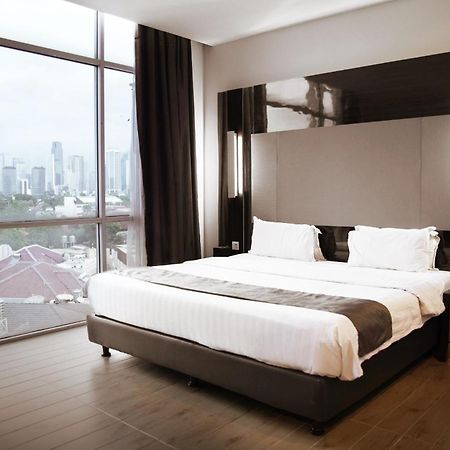 Dreamtel Jakarta Exterior foto